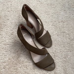 Aerin Heels